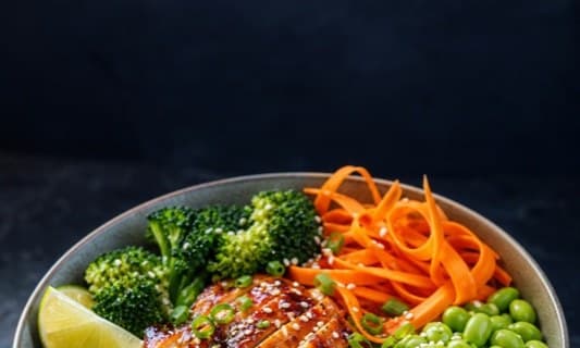 Teriyaki Hähnchen-Bowl